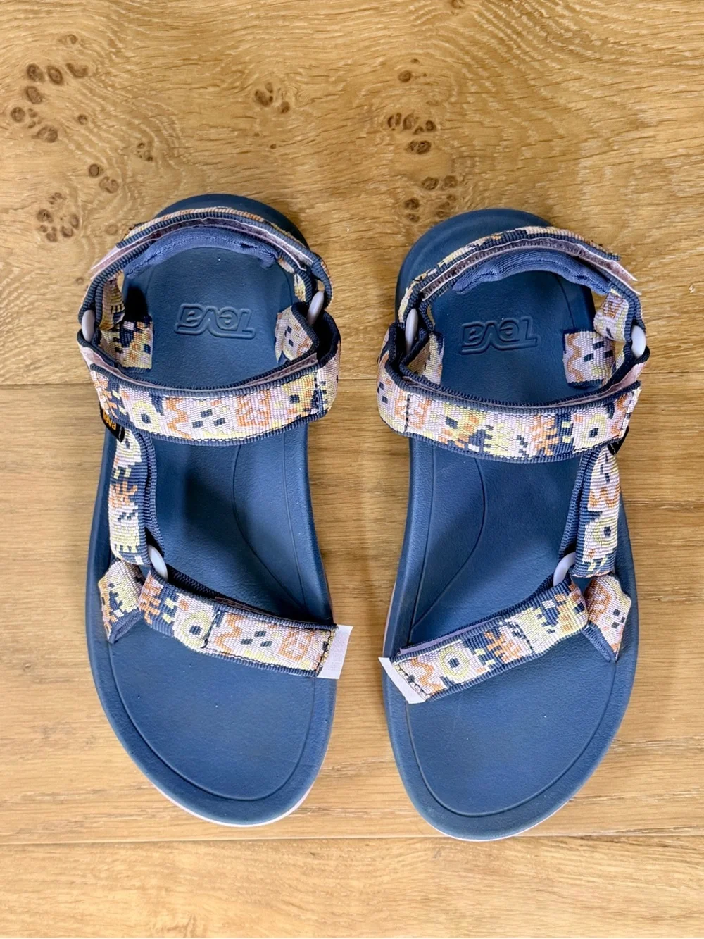 Teva Kids Hurricane XLT 2 Sport Sandals Sz 4 Big Kid Purple Outdoor Water Hike